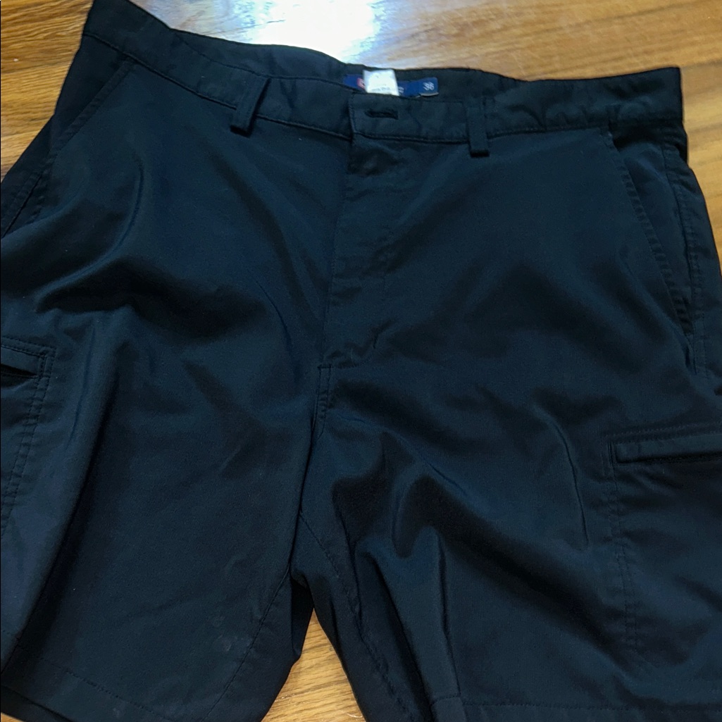 Chaps Men's Black Cargo / Golf Shorts